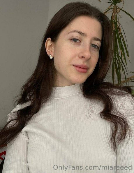 miareeed hd actress img