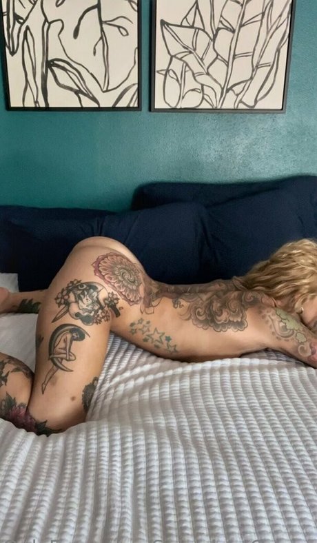 Suburban Gypsy sexy star pic