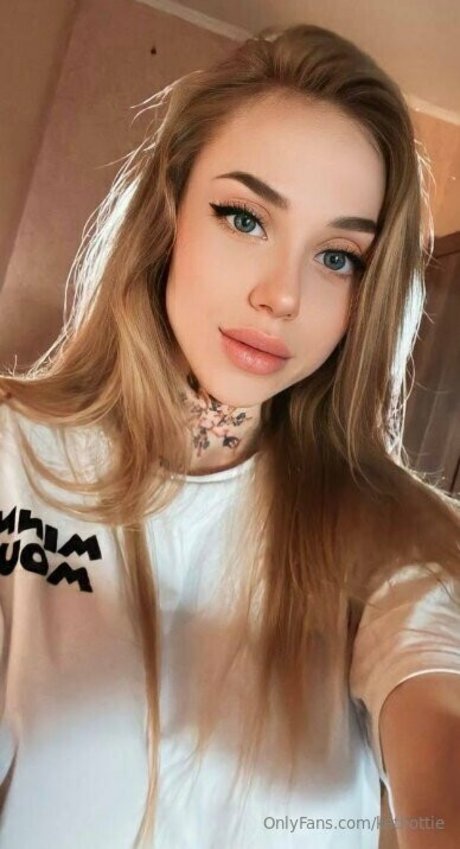 kathottie pretty pornstar img