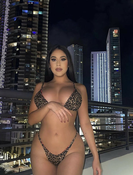 Ashlee Kim model sexy gallery