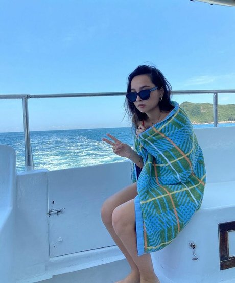 J Lou_ model nudes archive