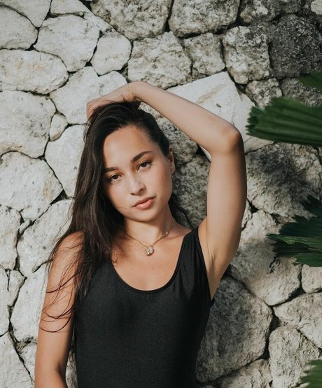 J Lou_ pornstar hd img