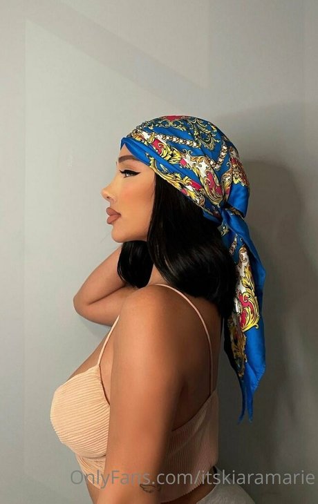 itskiaramarie high quality model pictures