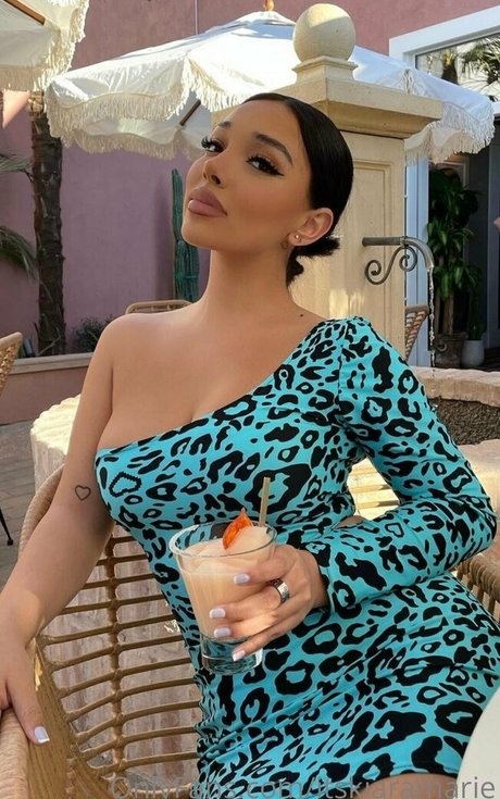 itskiaramarie model naked picture