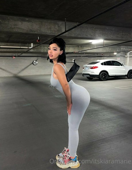 itskiaramarie pornstar naked pic