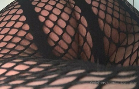 lyrarowell hd model pictures