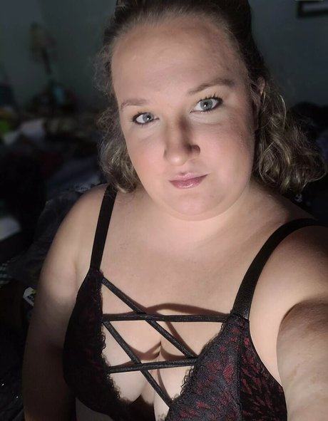 Rachel Lewis art actress photos