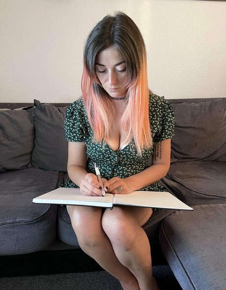 MsVnsfw star sexy gallery