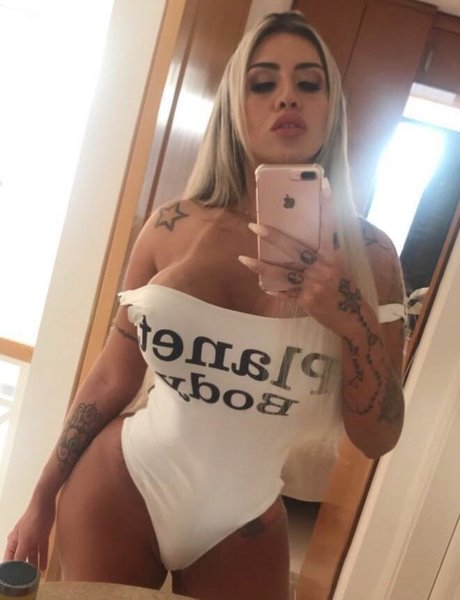 Juju Ferrari beautiful model photos