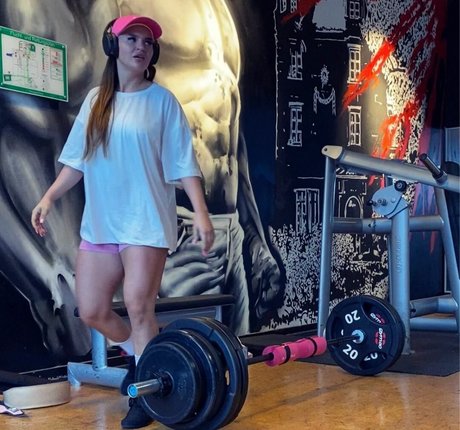 Sarah Slavo star adult galleries