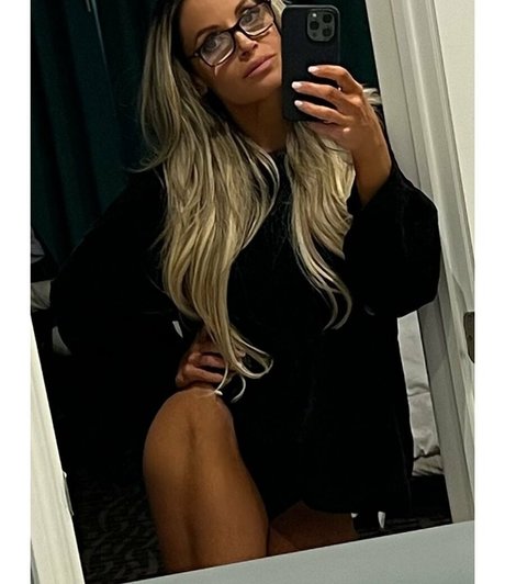 Trish Stratus free pornstar photos