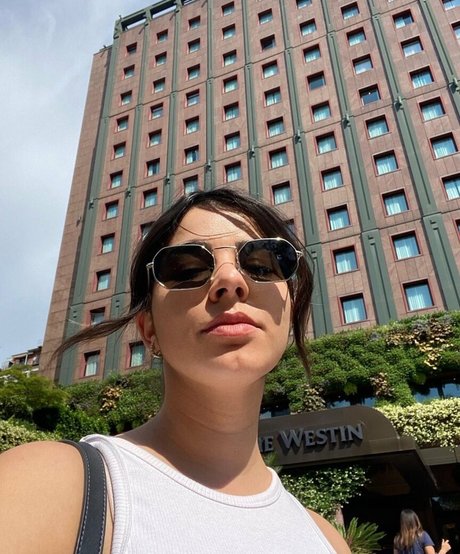 Anna Rebellato hot star pics