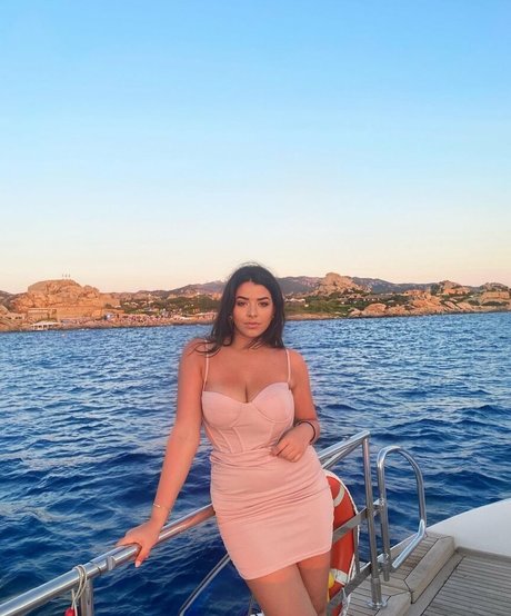 Anna Rebellato free model pic