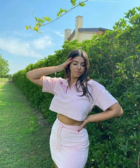 Anna Rebellato nude model images