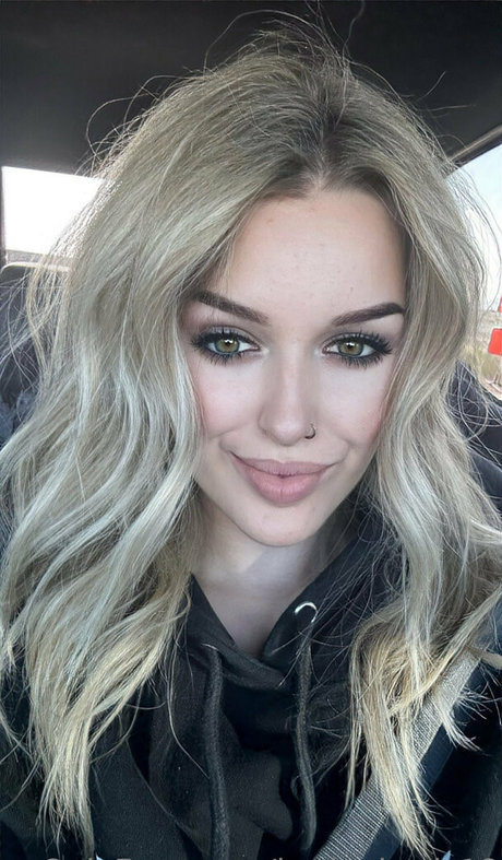 jordanlewis18 model xxx gallery