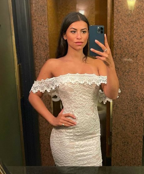 Justine Reine Marie model sex photos