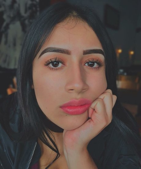 baelib beautiful pornstar pic