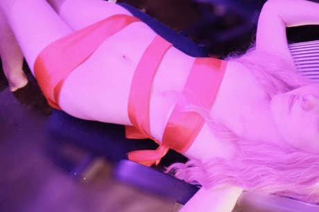 HappyLikeAwall hot pornstar picture