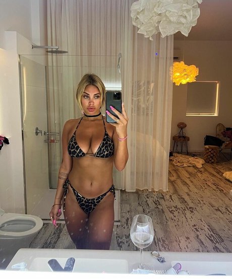 Adrianna Sledz xxx pornstar gallery