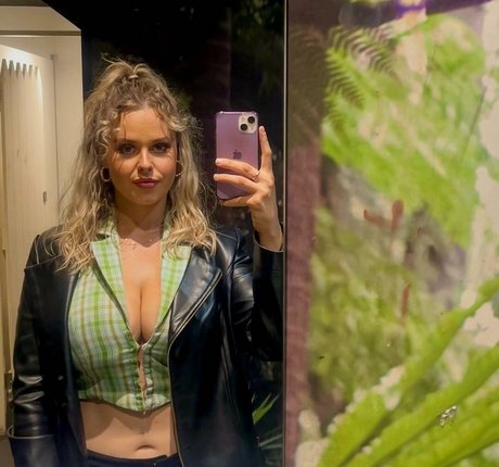 blowjob teen onlyfans hot nude gallery