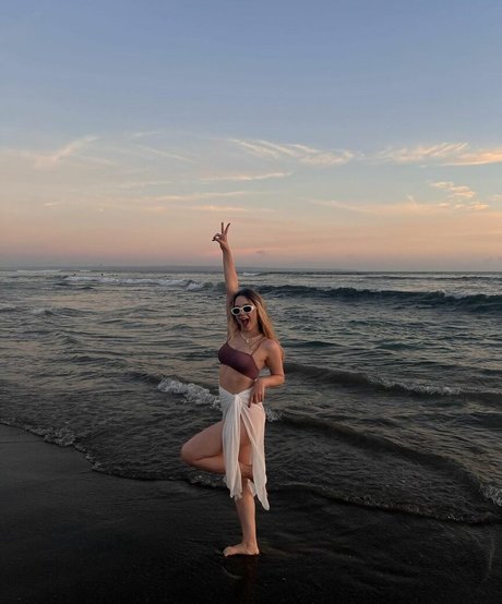 miafitz model nude img