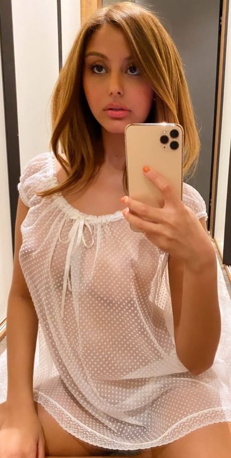 Zahia Dehar star nice pic