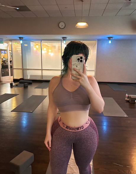 Astithedal exclusive pornstar pictures