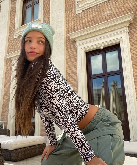 Emilia Mernes sex star pictures