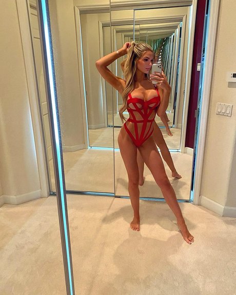 Kyra Belanger adult star image