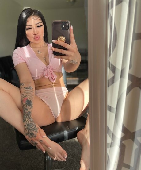 mollyjuicy model sexy img