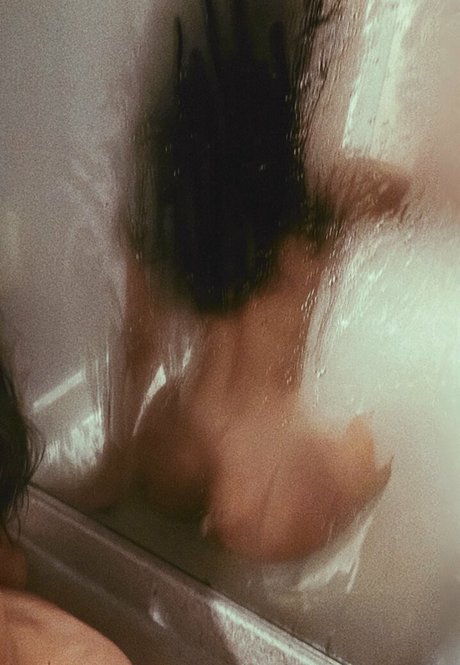 shefoekeeps star naked pic