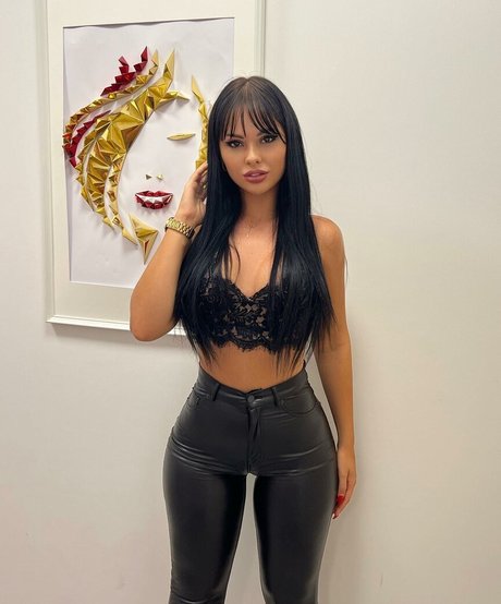 _colovic jana_ adult model img