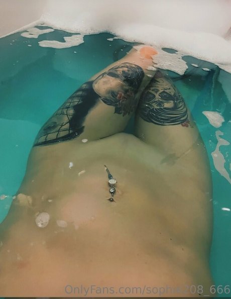 Sophie208 666 art pornstar pic