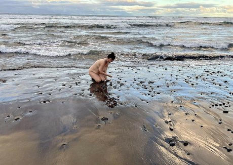 boobStruggle star pornographic pictures