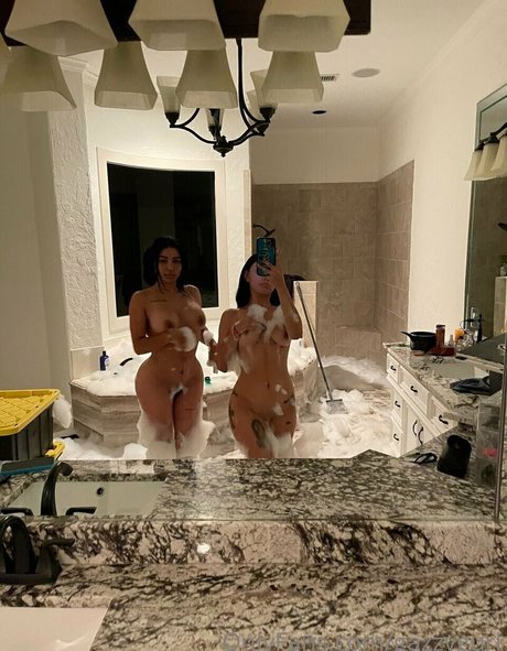 GazzyGurl pretty pornstar image