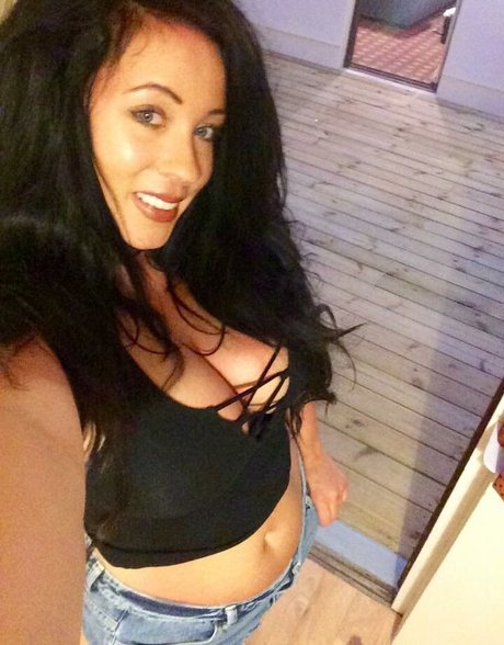 Kelly Louise Sheridan nice star galleries