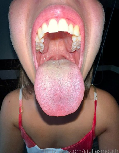 giuliasmouth nice pornstar img