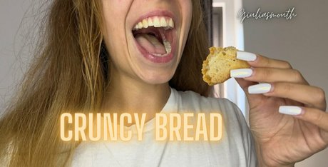 giuliasmouth art model pics