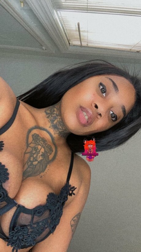 malicemiya star hot images