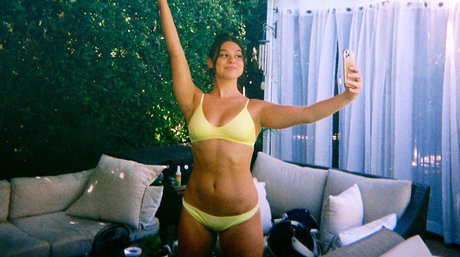 Kira Kosarin nudes actress pictures