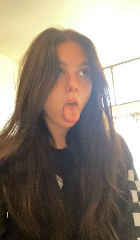 Kira Kosarin pornstar xxx images