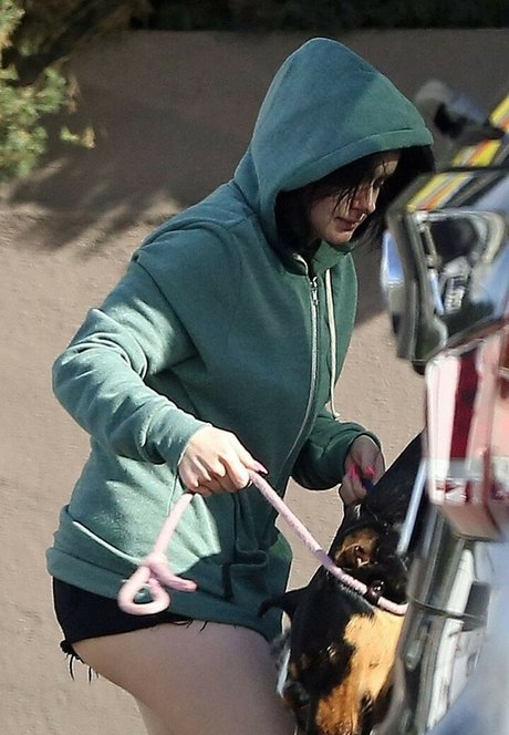 Ariel Winter star top photo