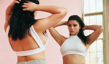 Ariel Winter nice model galleries