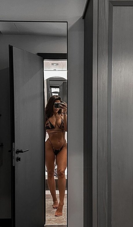 Leah Shutkever Profile pic