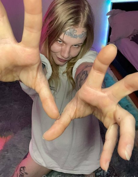 lucy stardust top model photos