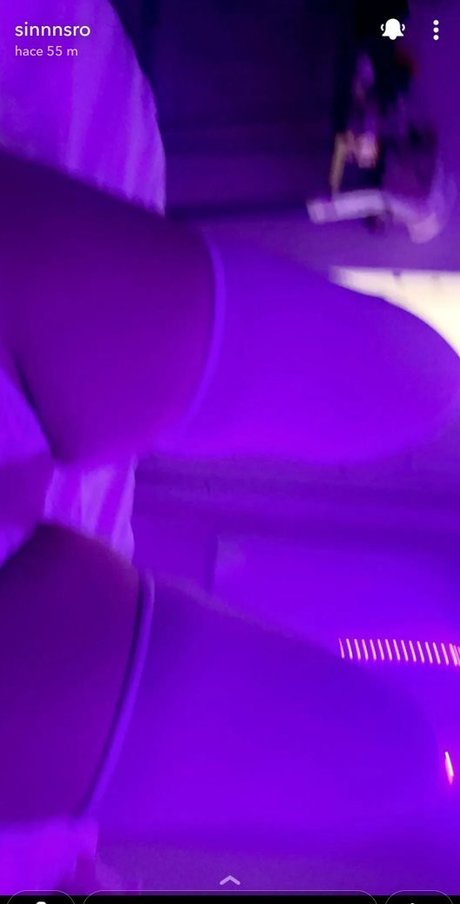 sinnnsro model pretty photo