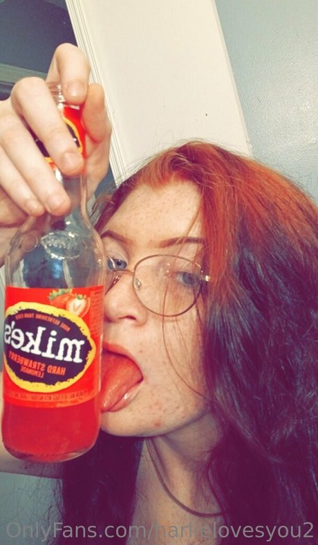 harlielovesyou2 pornstar top image