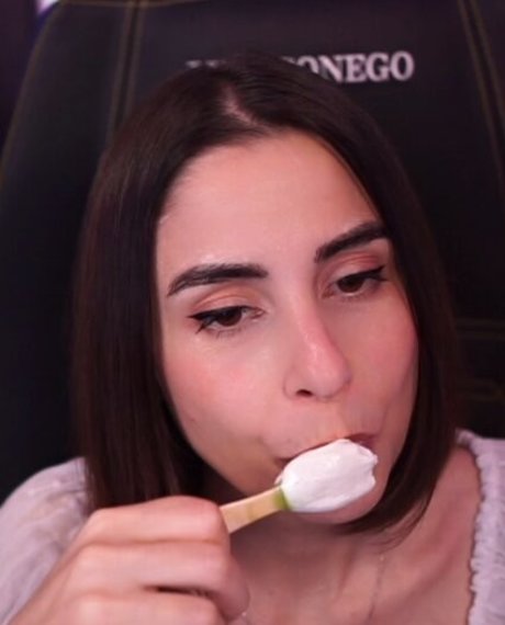 Sara Stefanizzi erotic pornstar pictures