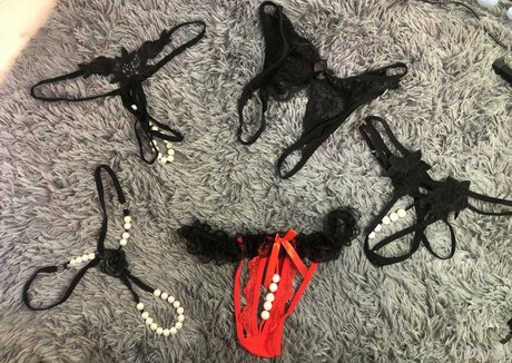 bettyfoxxxofficial model adult photo