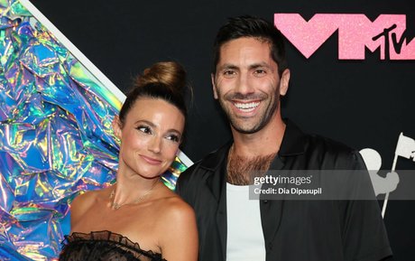 Laura Perlongo art pornstar img